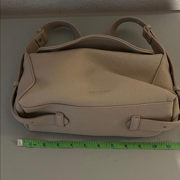 BOSTANTEN Pebbled Leather Shoulder Bag – Cream / Beige - Picture 8 of 10